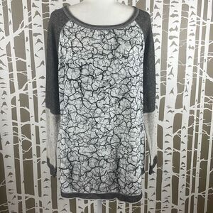 Cha Cha Vente Mixed Media Split Hem Top 1X